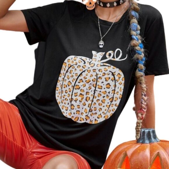 💲1️⃣0️⃣ Bundled Pumpkin T-Shirt Fall Casual Novelty Thanksgiving Halloween Sz 2 - Picture 3 of 7